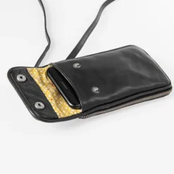 Aunts & Uncles Jamies Orchard Cloudberry Phone Bag jet black