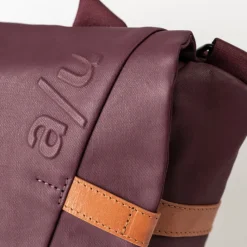 Aunts & Uncles Kazo cherry laquer