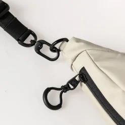 Aunts & Uncles Yoshii RE Shoulderbag dust