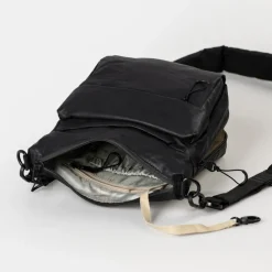 Aunts & Uncles Yura Shoulderbag black