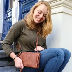 Bear Design Cow Lavato Clutch zwart