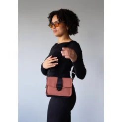 Bold Banana Beyond Bold Crossbody dusty pink-black