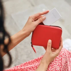 Chipolo CARD Point (Google Find My) off white