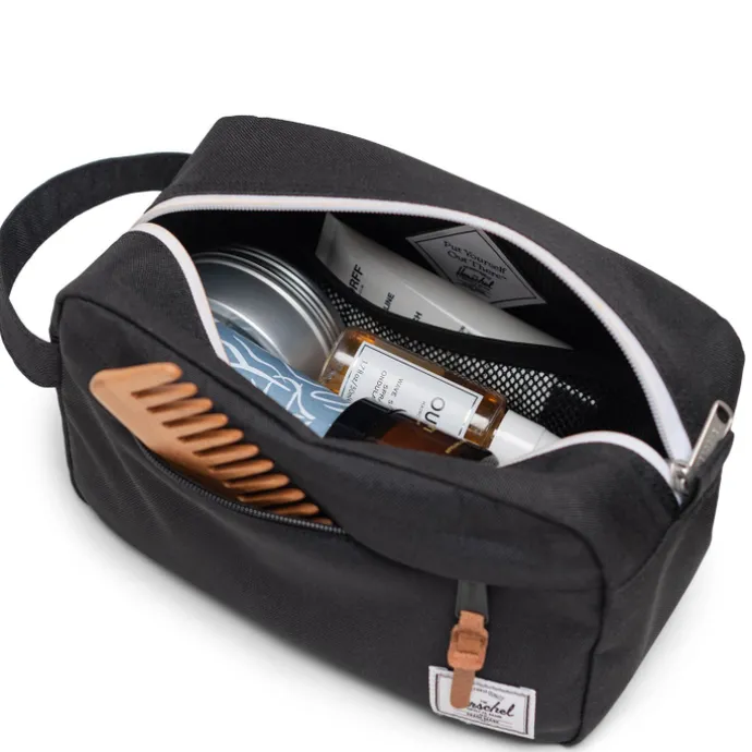 Herschel Supply Co. Chapter Travel Kit black tonal
