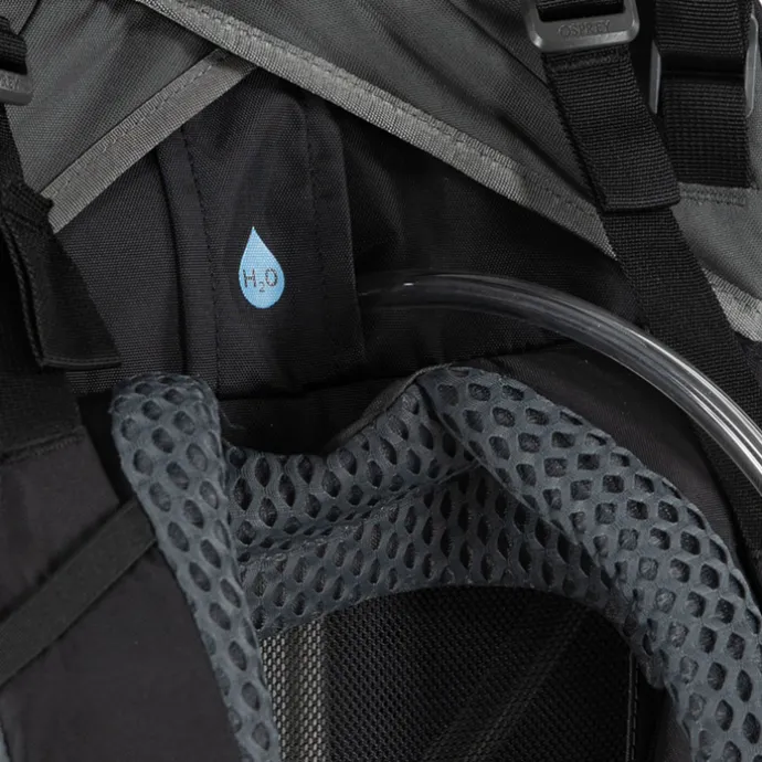 Osprey Kestrel 68 S/M black