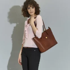 The Bridge Story Donna Shopper brown