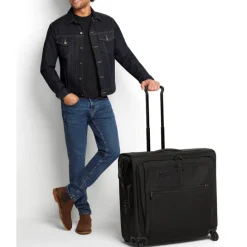 TUMI Alpha Extended Trip 4 Wheel Garment Bag black
