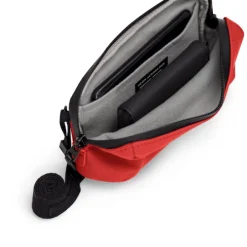 Ucon Acrobatics Ando Medium Lotus red